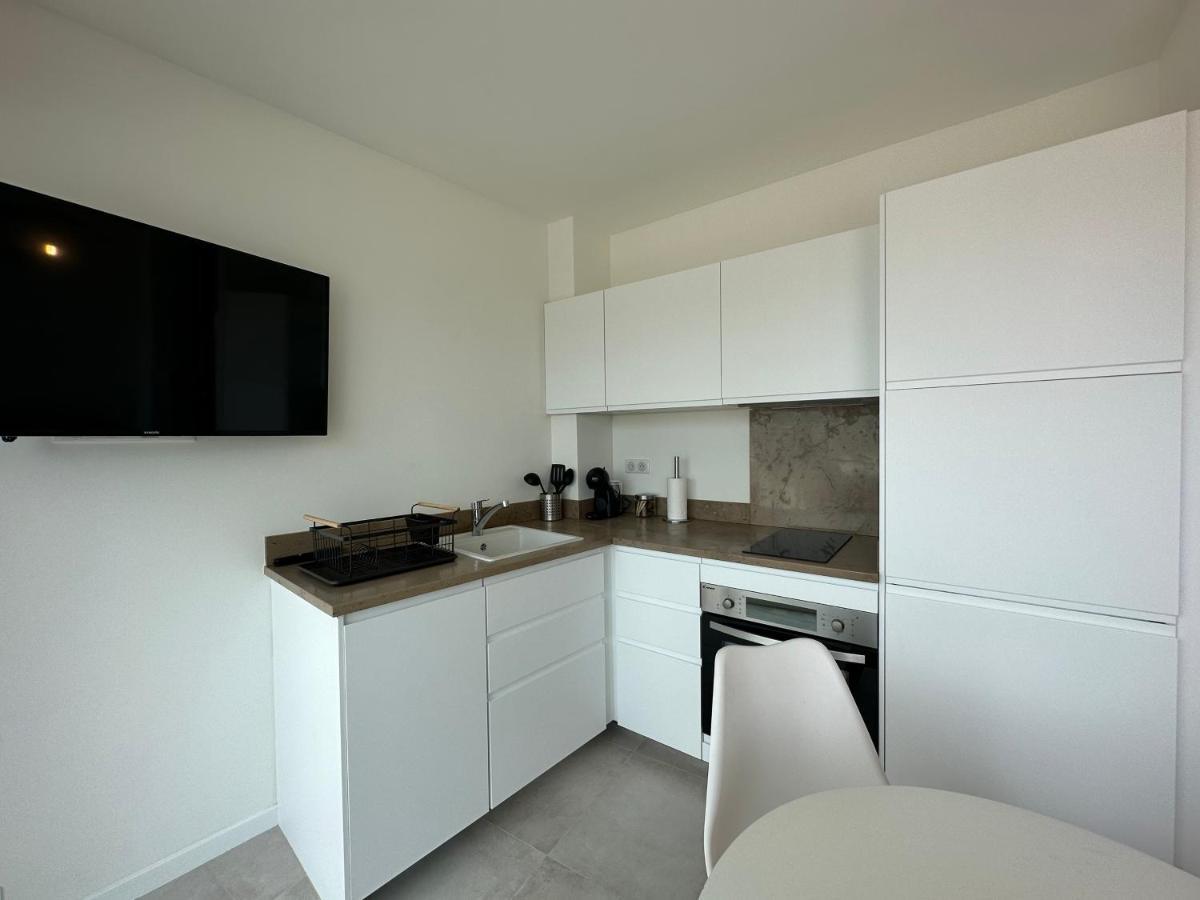 Apartament Superbe T2 En Dernier Etage Antibes Zewnętrze zdjęcie